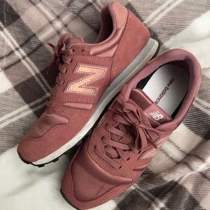 Women’s New Balance 373